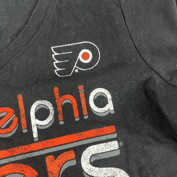 Philadelphia Flyers Hockey NHL Tee Shirt size Medium 8 10 Black Red Sports - Picture 4 of 6